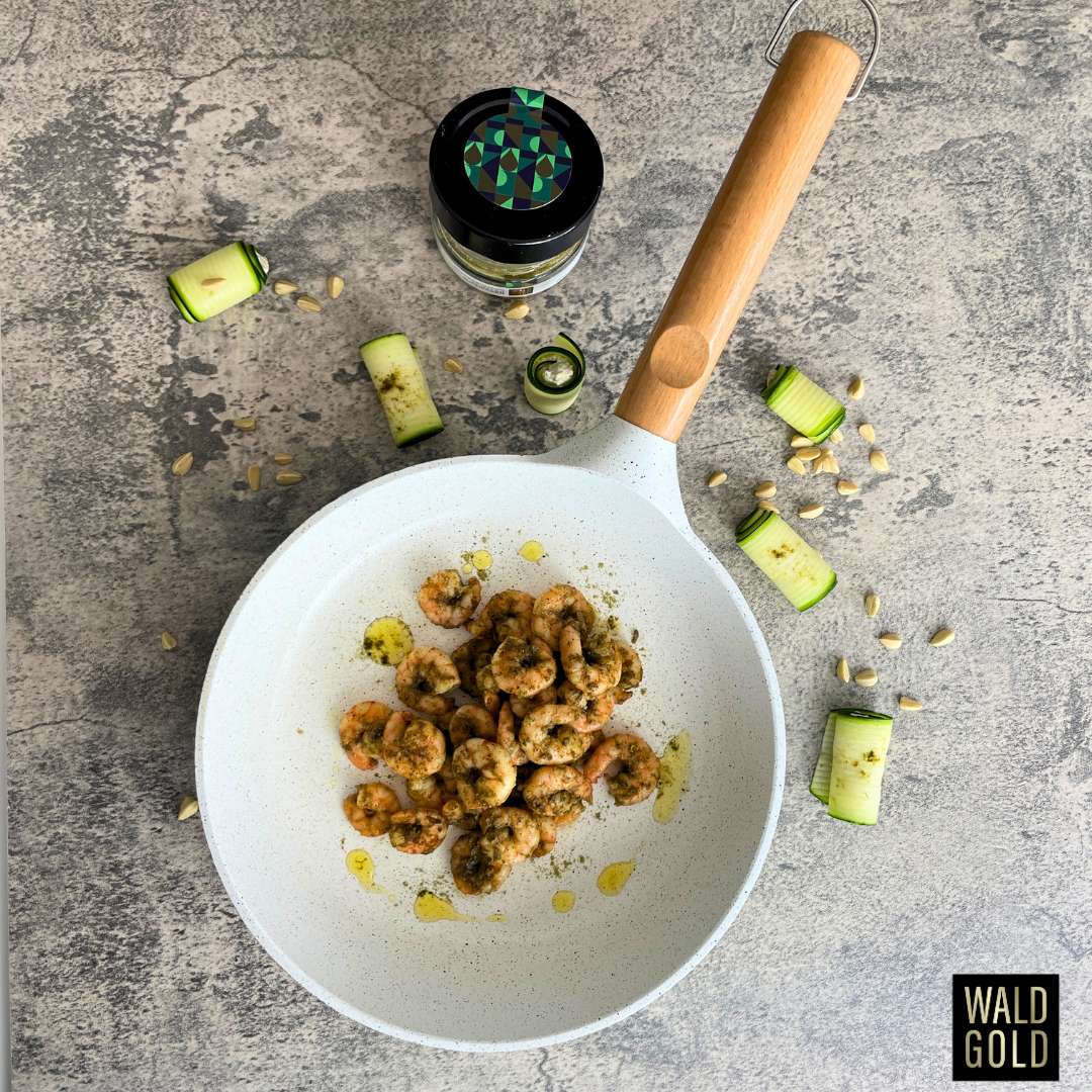 Garnele & Zucchini gewürzt mit WALDGOLD Gewürzmischung Queller Buchecker